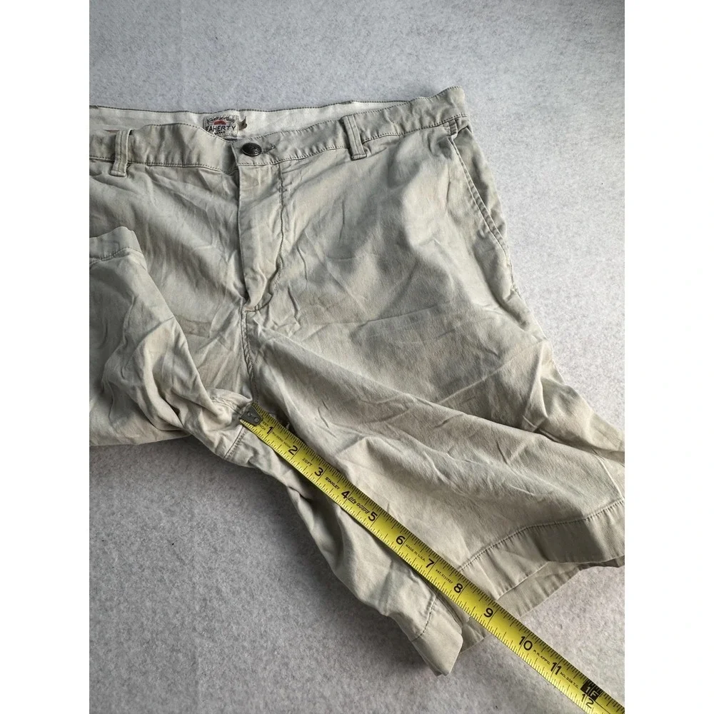 Faherty Shorts Mens 36 Beige Chino Canvas 10 Inseam Stretch Summer Casual